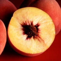 Персики нормализуют сон и желудок
